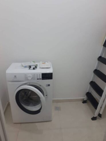 Uzunmüddətli kirayə mənzillər: Sumqayıt şəhəri,Bulvar küçəsi,Mirvari City yaşayış kompleksində,9 — 16