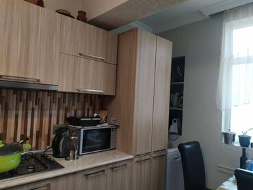 Köhnə tikili: Bakı, 4 otaqlı, Köhnə tikili, 100 kv. m — 10