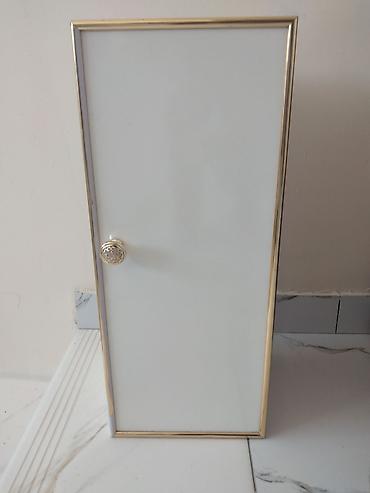 balaca skaf: Divar asılan kiçik şkaf - Material: ağ laminat/MDFlam korpus, arxa — 2
