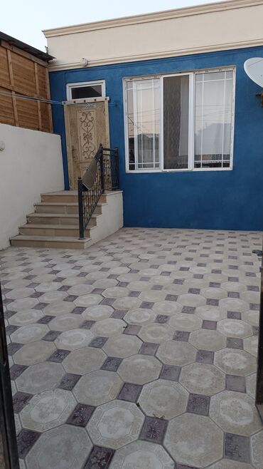 ehmedlide ipoteka evler: 1 mərtəbəli həyət evi - Girişdə tam döşənmiş, geniş həyət-baxça