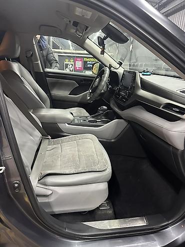 Toyota: Toyota Highlander: 2020 г., 3.5 л, Автомат, Бензин, Кроссовер — 5