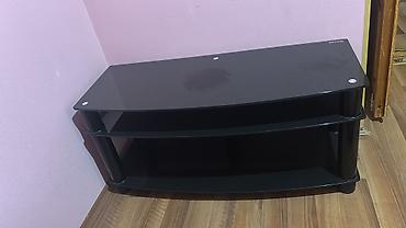 yun yorğan: Şüşə TV altlığı / media konsolu - Material: möhkəm tünd (smoked) — 1