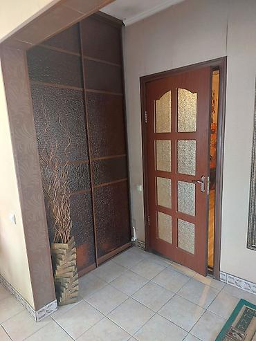 Долгосрочная аренда домов: 90 м², 2 комнаты — 12