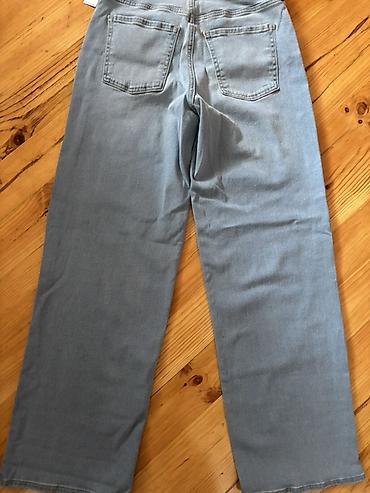 Cinslər: OLD NAVY baggy jeans Size: 4 (european 36) Condition: New Model — 4