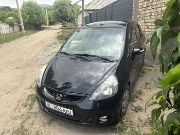 Honda: Honda Jazz: 2005 г., 1.3 л, Вариатор, Бензин, Хэтчбэк