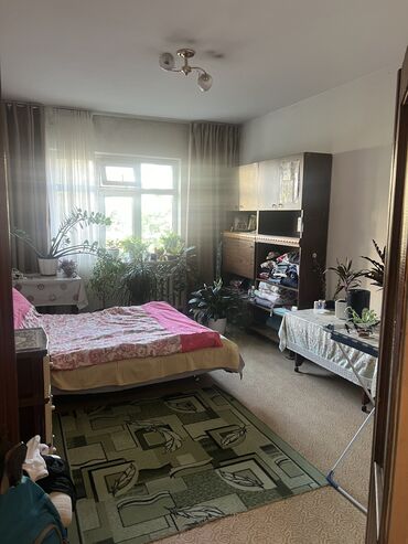 сдаю квартиру мкр аламедин 1: 2 комнаты, 50 м², 105 серия, 4 этаж, Старый ремонт