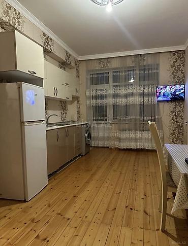 Mənzillər: KİRAYƏ — 2 otaqlı yeni tikili, 50 m² Kateqoriya: Аренда > 2 — 2