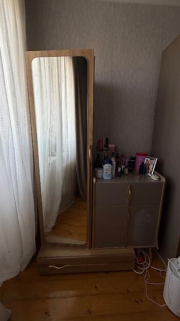 Mebel: Madeyradan alınmış qarderob və komod satılır Modern dizaynlı böyük — 2