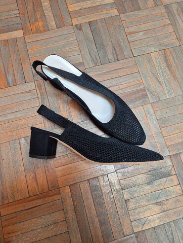 air max st: Sandals, 39