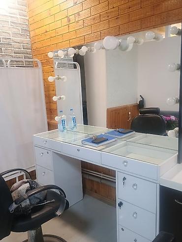 berber guzgu: Peşəkar bərbər/gözəllik salonu dəsti - İki iş yeri üçün tam komplekt — 9