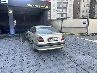 rover 827: Toyota Avensis: 2001 г., 1.8 л, Автомат, Бензин, Лифтбек — 4