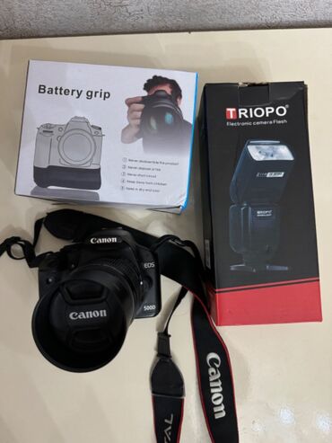 canon obyektiv: Canon 500d + grip battery+ flash (Triopo 950 ii) İdeal vəziyyətdədi