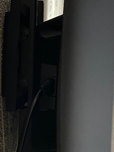 Televizorlar: TCL Smart TV – Google TV ilə - Marka/model: TCL (aşağı çərçivədə TCL — 7