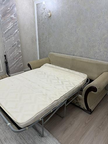 Прямые диваны: Прямой диван, Б/у — 3