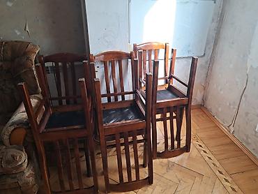 xalqlar restoranlar: Qonaq otağı üçün, İşlənmiş, Açılan, Dördbucaq masa, 6 stul — 2