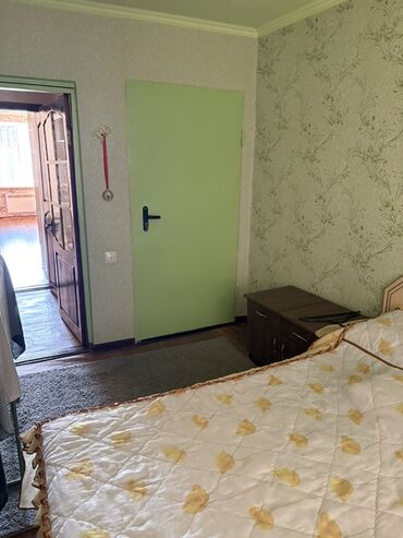 Продажа квартир: 3 комнаты, 80 м², Индивидуалка, 1 этаж — 8