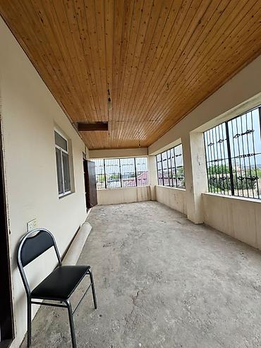 Günlük kirayə evlər: 6 sot torpaq sahəsi Novxanı bağları dənizə 600m yaxın • Ümumi sahə: 6 — 7