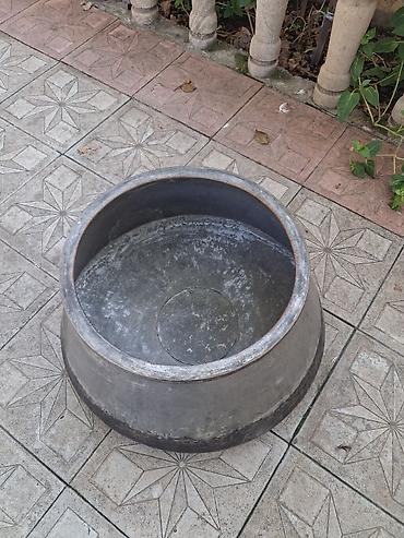 isləmis su cənləri: Böyük həcmli mis qazan 
10.5 kq çəkisi var — 2