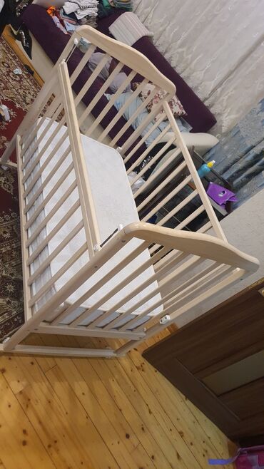 Beşiklər: Oğlan və qız üçün, İşlənmiş, Dördbucaq, Beşik, Dəst ilə, Matras ilə — 6