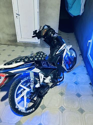yamaha 48: Motorsiklet – Underbone/Streed Cub tipli, 50–125cc sinfi Rəng — 2