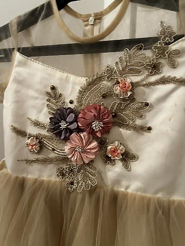 Платья: Детское платье, цвет - Бежевый, Б/у — 2