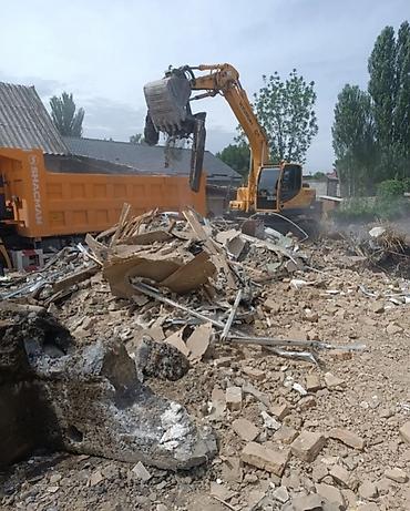 Демонтажные работы: | Снос перегородки | Снятие реечных потолков | Демонтаж ламината, Демонтаж паркета, Демонтаж линолеума | Крыша из шифера, Металлочерепичная кровля, Мягкая кровля Больше 6 лет опыта — 4