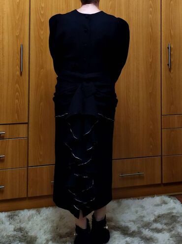 Κοστούμια: Αυτό το φόρεμα είναι μέγεθος S. Είναι φτιαγμένο σε vintage στυλ. Είναι — 6