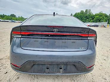 inter: Toyota Prius: 2024 г., 2 л, Автомат, Гибрид — 6