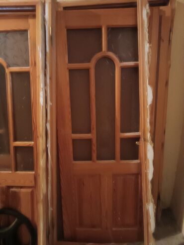 Otaq qapıları: İşlənmiş Otaq qapısı 90x200 sm Çərçivə ilə, Ünvandan götürmə
