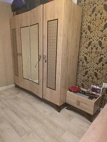 komodin: Yataq otağı mebel dəsti Tərkibi: - İki nəfərlik çarpayı: yumşaq — 3