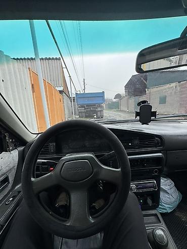 Mazda: Mazda 626: 1988 г., 2 л, Механика, Бензин, Седан — 9