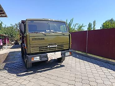 Грузовики: КамАЗ 55111 Самосвал. В хорошем состоянии . Двойная рама. Редуктора — 1