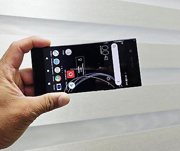 black sharp: Sony Xperia X, Б/у, 32 ГБ, цвет - Черный, 1 SIM — 1