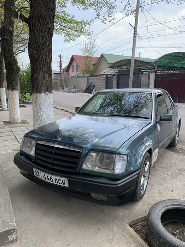 ешка: Mercedes-Benz 220: 1994 г., 2.2 л, Автомат, Бензин, Седан