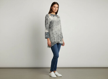 it moda bluzy: TREDY, Жіноча блуза, розмір S на lalafo.pl it moda bluzy: TREDY, Жіноча блуза, розмір S