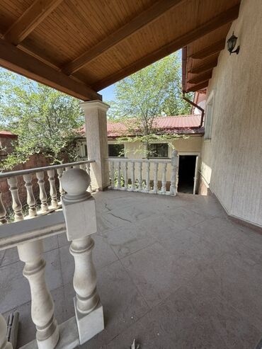 Продажа домов: Дом, 718 м², 6 комнат, Агентство недвижимости, Старый ремонт — 17