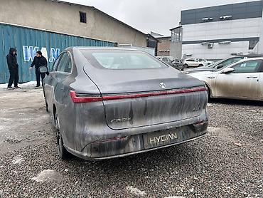 Zeekr: Zeekr : | 2023 г. Седан — 4