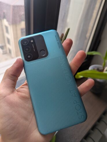 техно спарк го 2024: Tecno Spark Go, Б/у, 32 ГБ, цвет - Голубой, 2 SIM