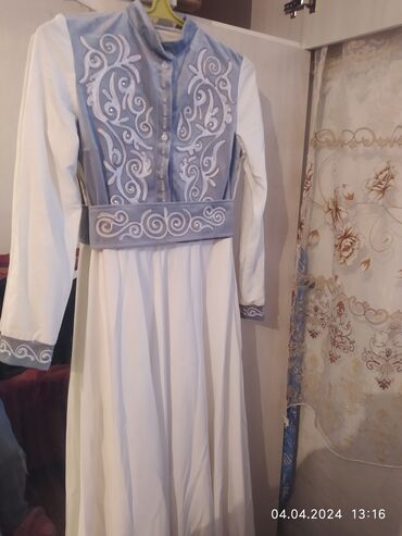 кыргызские национальные платья: Вечернее платье, Длинная модель, S (EU 36), M (EU 38)