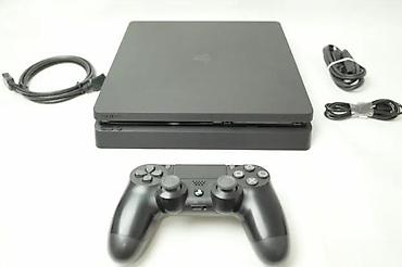 dozator vode: U ponudi Sony Playstation 4. Konzola je SLIM model, odlično očuvana — 2