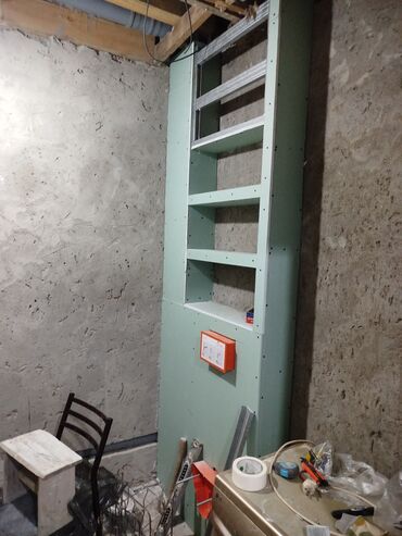 Сантехники: . Кафельщик. Кафельщик — 17