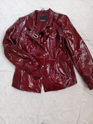 loreta пальто: Пальтолор, Күз-жаз, Кой териси, Тизеден, Денеге кыналып турган модель, L