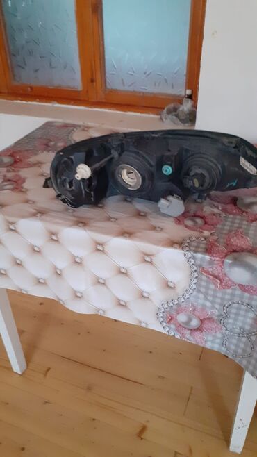 Faralar: Sol, Yaxın və uzaq vuran işıqlar Opel — 10