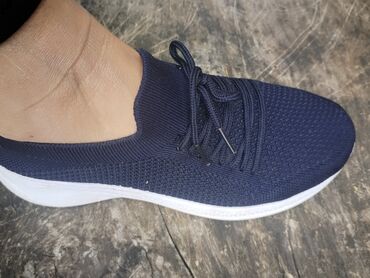 Women's Sneakers and athletic shoes: 38 — 4