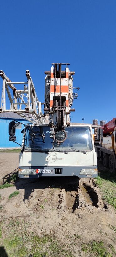 Услуги автокрана: Услуги автокрана 🏗️ Грузоподъемность от 25 до 50-тонн Вылет стрел от — 6