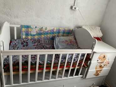 Другая детская мебель: Маниеж сатылат срочно срочно Каракол шаарында срочно 5000 сомго эле