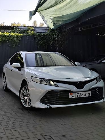 ls 400: Toyota Camry: 2018 г., 2.5 л, Автомат, Гибрид, Седан — 1