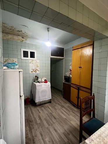 2 ci mikrorayon: Bakı, 2 otaqlı, Köhnə tikili, 65 kv. m — 6
