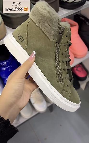 Женские зимние кеды-ботинки UGG - Размер: 38 - Цена: 5000 - Цвет