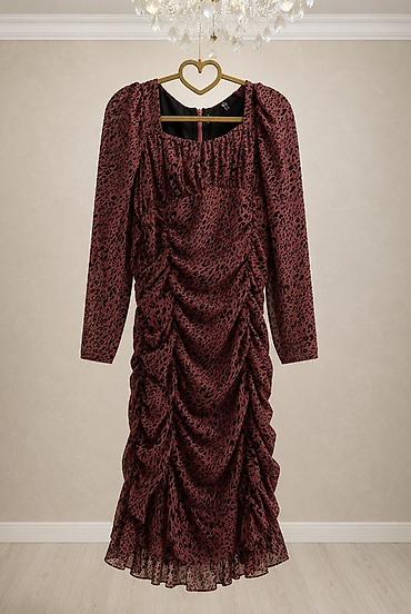 Şəxsi əşyalar: 🍷 Bordo rəngli zərif qadın donu Göz oxşayan leopard naxışlı, uzun və — 1